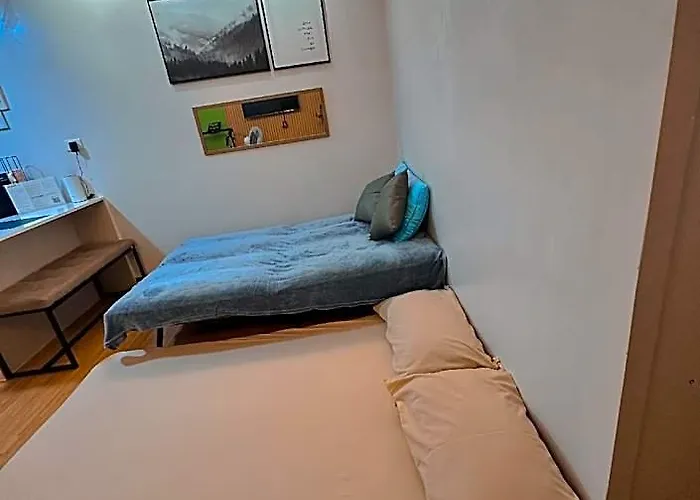 호텔 Hjcrentals @ Urban Deca Homes Tisa Phase 2 세부